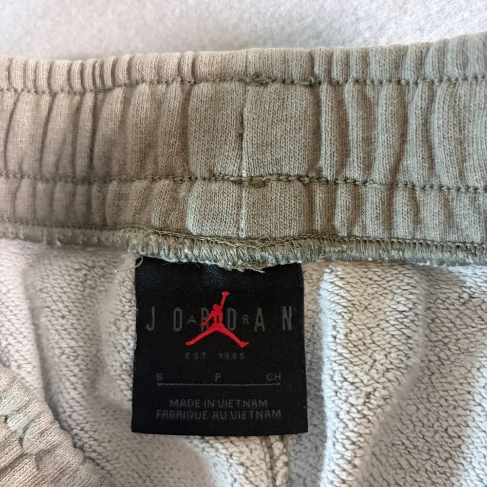 Jordan Flight Essentials Men Small Jogger Sweatpants DQ7468-091 Tan Khaki